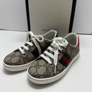 GUCCI Coated Canvas GG Supreme Kids Sneaker